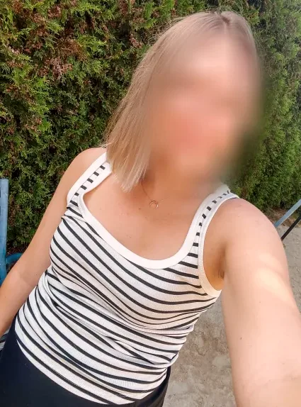 Alena, 37