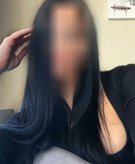 Cara, 36