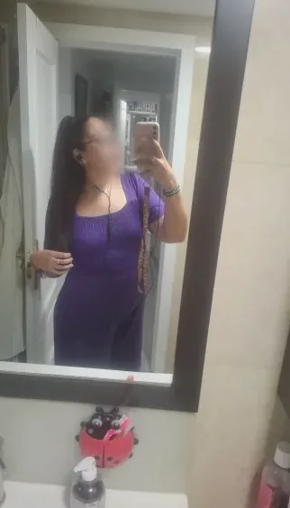 Daniela, 34