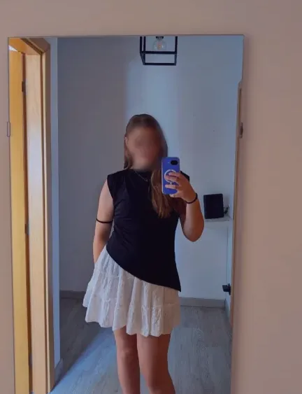 Elena, 18