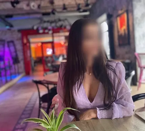 Isabell, 30