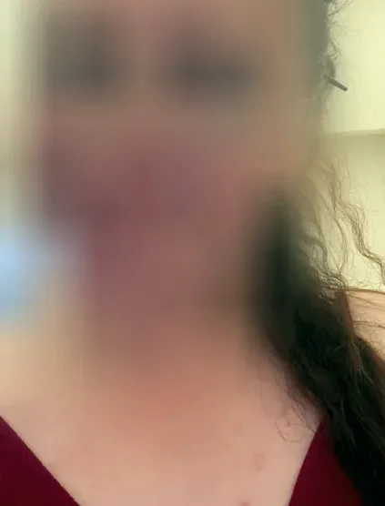 Larissa, 29