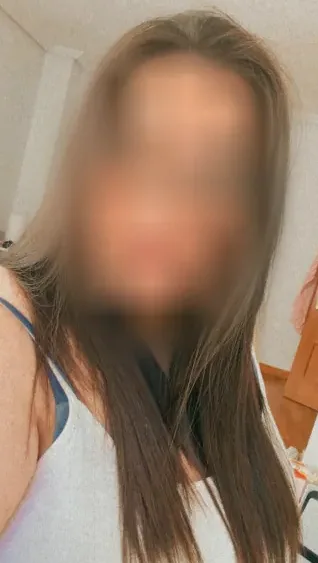 Özlem, 29
