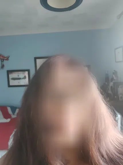Pauline, 24