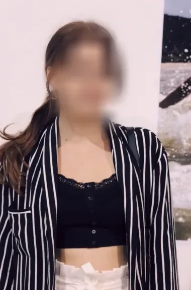 Pia, 28