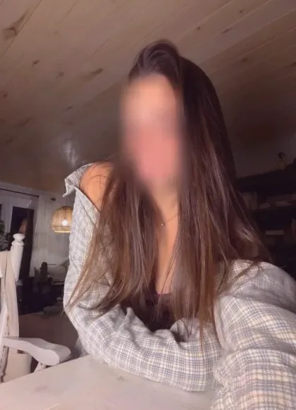Nele, 22